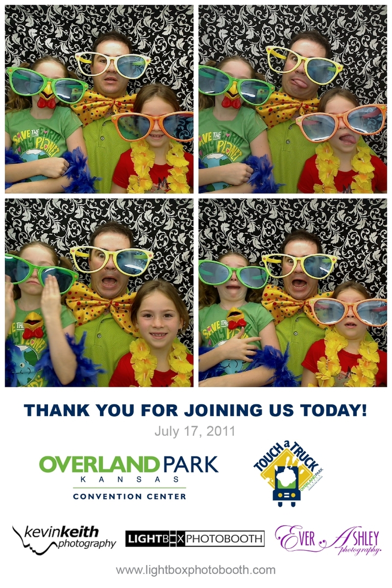 Kansas City Photo Booth, Destination Wedding Photobraphers, Kansas City Wedding Photographers