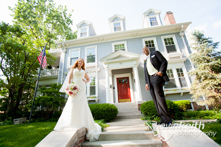 Jennifer and Richard's Southmoreland Inn Wedding on the Kansas City Country Club Plaza by Overland Park Wedding Photographer Kevin Keith Photography 21