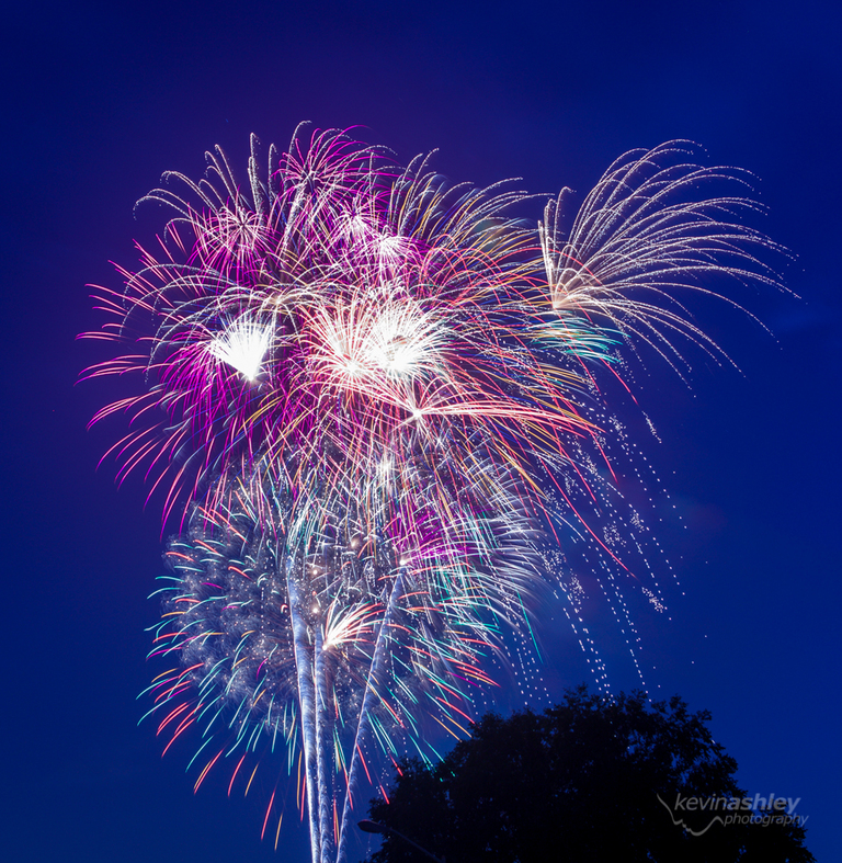 Fireworks at Corporate Woods on Independence Day July 4th by Kevin Ashley Photography Kansas City and Destination Wedding Photographer and Lifestyle Portrait Photographer
