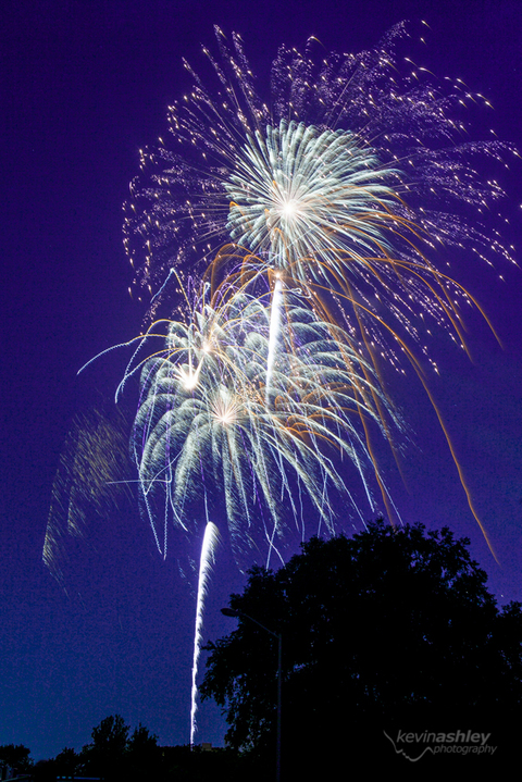 Fireworks at Corporate Woods on Independence Day July 4th by Kevin Ashley Photography Kansas City and Destination Wedding Photographer and Lifestyle Portrait Photographer