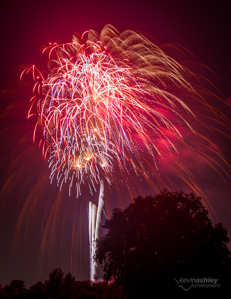 Fireworks at Corporate Woods on Independence Day July 4th by Kevin Ashley Photography Kansas City and Destination Wedding Photographer and Lifestyle Portrait Photographer