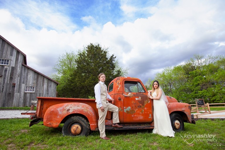 Heritage Ranch Barn Photo Shoot in Sedalia, Missouri. Kansas City Wedding Photographer, Destination Weddings and Portrait Photography. © Kevin Ashley Photography